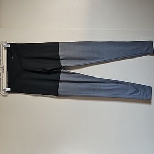 Gymshark Colorblock Gray Leggings V Front Waist Size Small